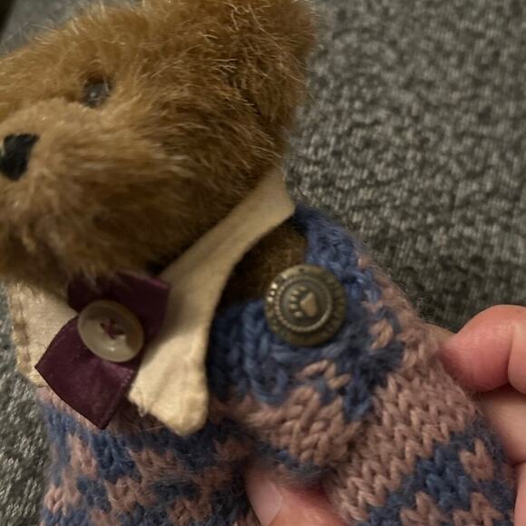 Boyd’s Plush 9” Teddy Bear - Picture 5 of 5